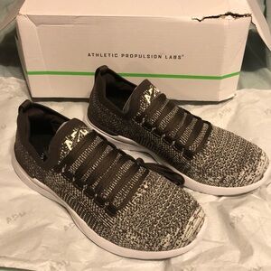 APL Men's Techloom Breeze in Chocolate/Pristine Ombré